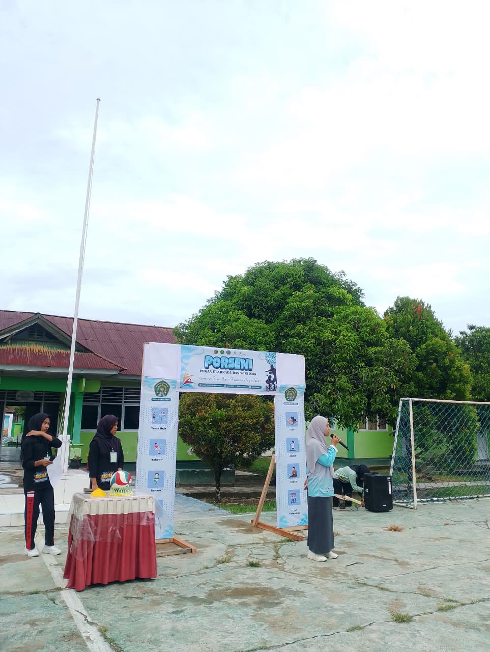 Pembukaan PORSENI MTs Negeri 3 Poso